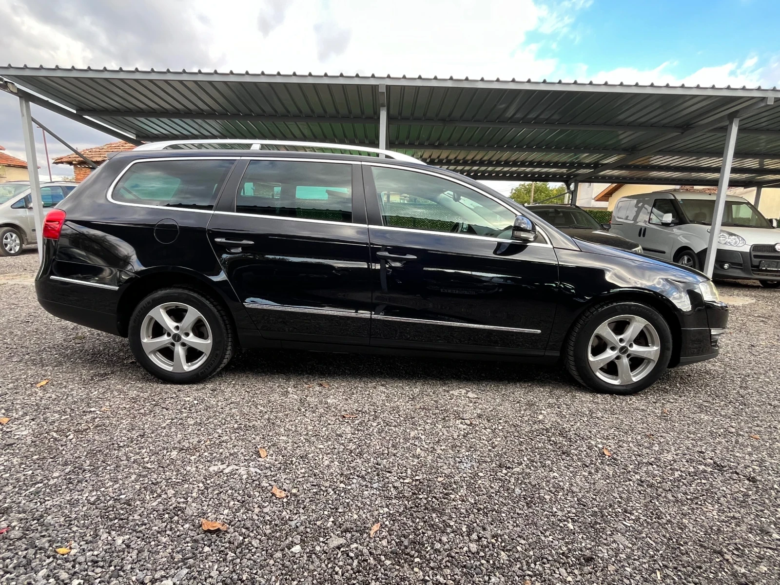 VW Passat 2.0TDI DSG, снимка 4 - Автомобили и джипове - 56555879
