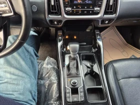 Kia Sorento 2.2 CRDI 4WD - САМО 30% АВАНС, снимка 9