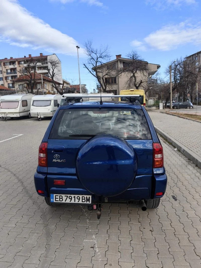 Toyota Rav4 D4D, снимка 2 - Автомобили и джипове - 48589345