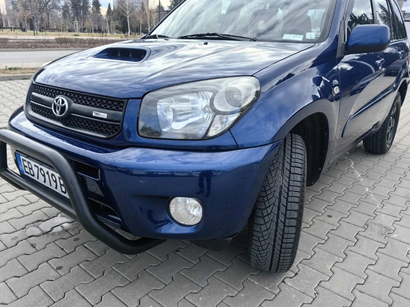 Toyota Rav4 D4D, снимка 6 - Автомобили и джипове - 48589345