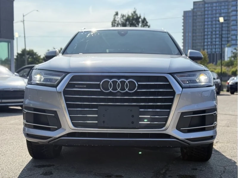 Audi Q7 Premium plus CARFAX 7-местна, снимка 3 - Автомобили и джипове - 51871857