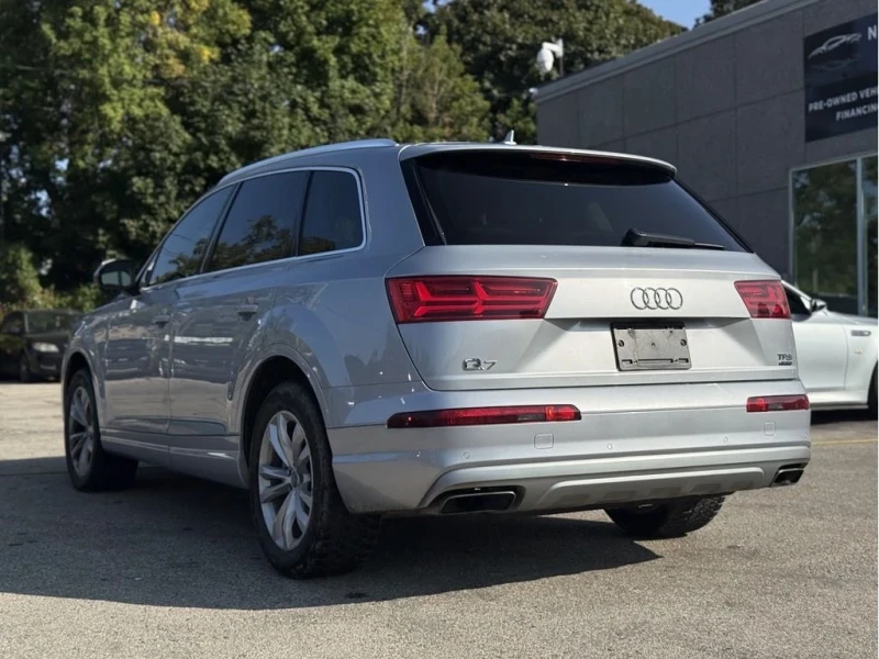 Audi Q7 Premium plus CARFAX 7-местна, снимка 5 - Автомобили и джипове - 51871857