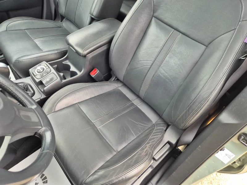 Renault Koleos 2.5i+ ГАЗ+ 4х4, снимка 9 - Автомобили и джипове - 53278425