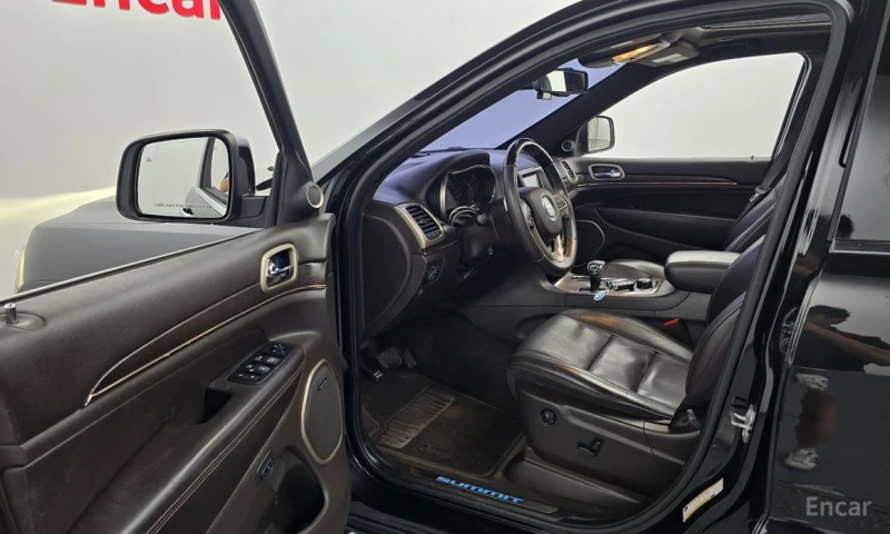 Jeep Grand cherokee, снимка 10 - Автомобили и джипове - 53371474