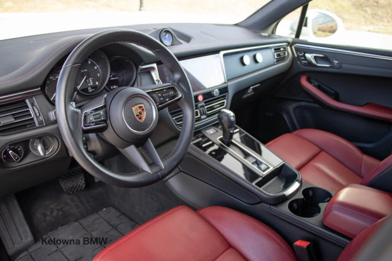 Porsche Macan Premium Plus* CLEAN TITLE* АвтоКредит* (ЦЕНА ДО БГ, снимка 10 - Автомобили и джипове - 53457455