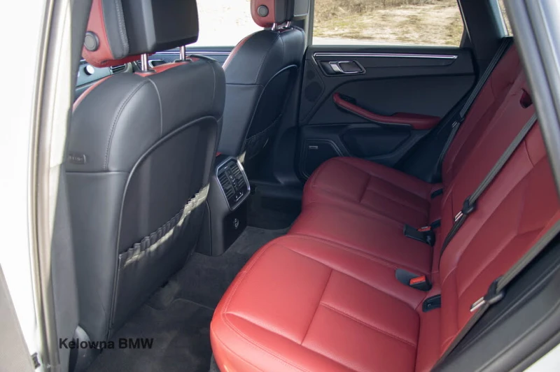 Porsche Macan Premium Plus* CLEAN TITLE* АвтоКредит* (ЦЕНА ДО БГ, снимка 14 - Автомобили и джипове - 53457455