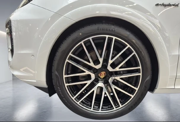 Porsche Cayenne E-Hybrid = Air Suspension = Гаранция, снимка 5 - Автомобили и джипове - 54046663