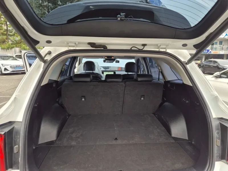 Kia Sorento 2.2 CRDI 4WD - САМО 30% АВАНС, снимка 16 - Автомобили и джипове - 56018160