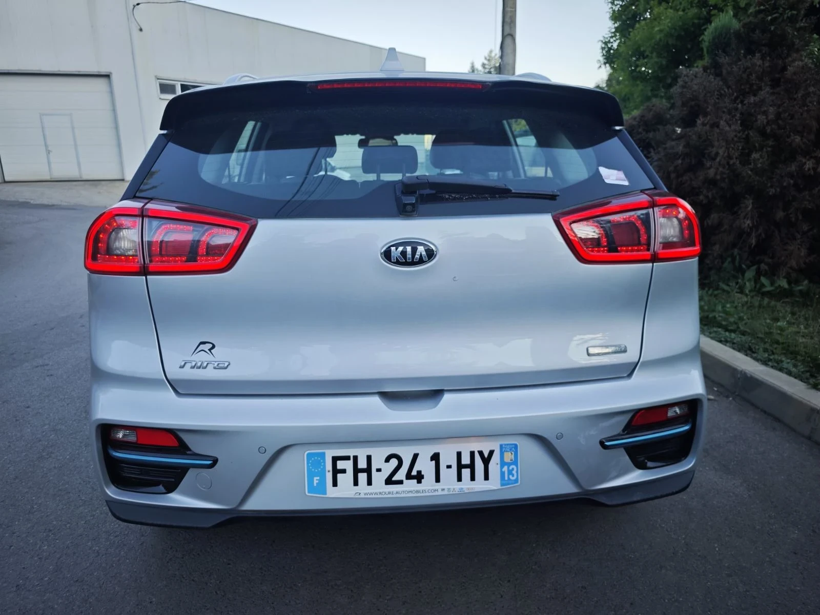 Kia Niro 204hp 64kWh e-active - изображение 5