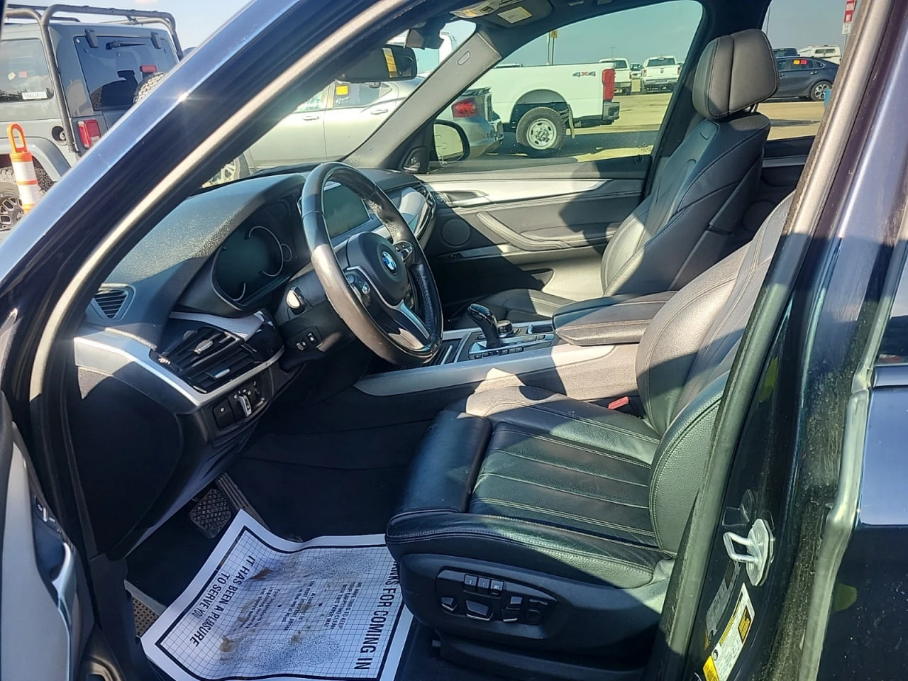 BMW X5 * АВТО КРЕДИТ* ЦЕНА ДО БГ * СЕРВИЗНА ИСТОРИЯ *  - изображение 8