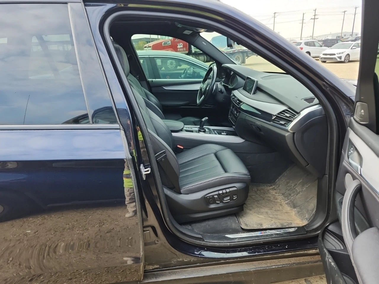 BMW X5 * АВТО КРЕДИТ* ЦЕНА ДО БГ * СЕРВИЗНА ИСТОРИЯ *  - изображение 7