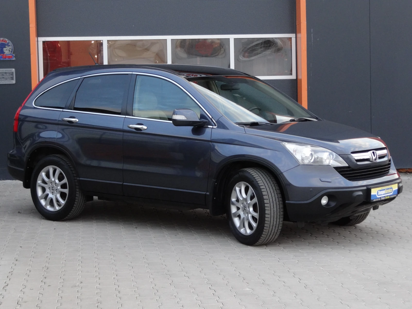 Honda Cr-v 2.0i-vtec /4X4/Auto/Koja/Panorama/Xenon/Euro-4/ - изображение 6