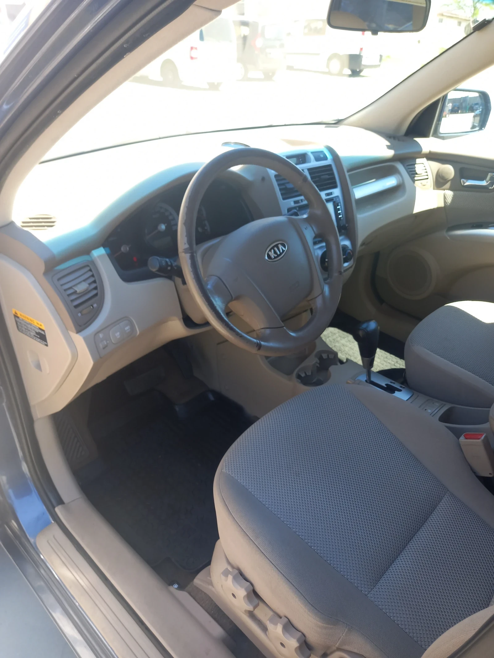 Kia Sportage 2.7 I 4WD ГАЗ , снимка 9 - Автомобили и джипове - 54041969