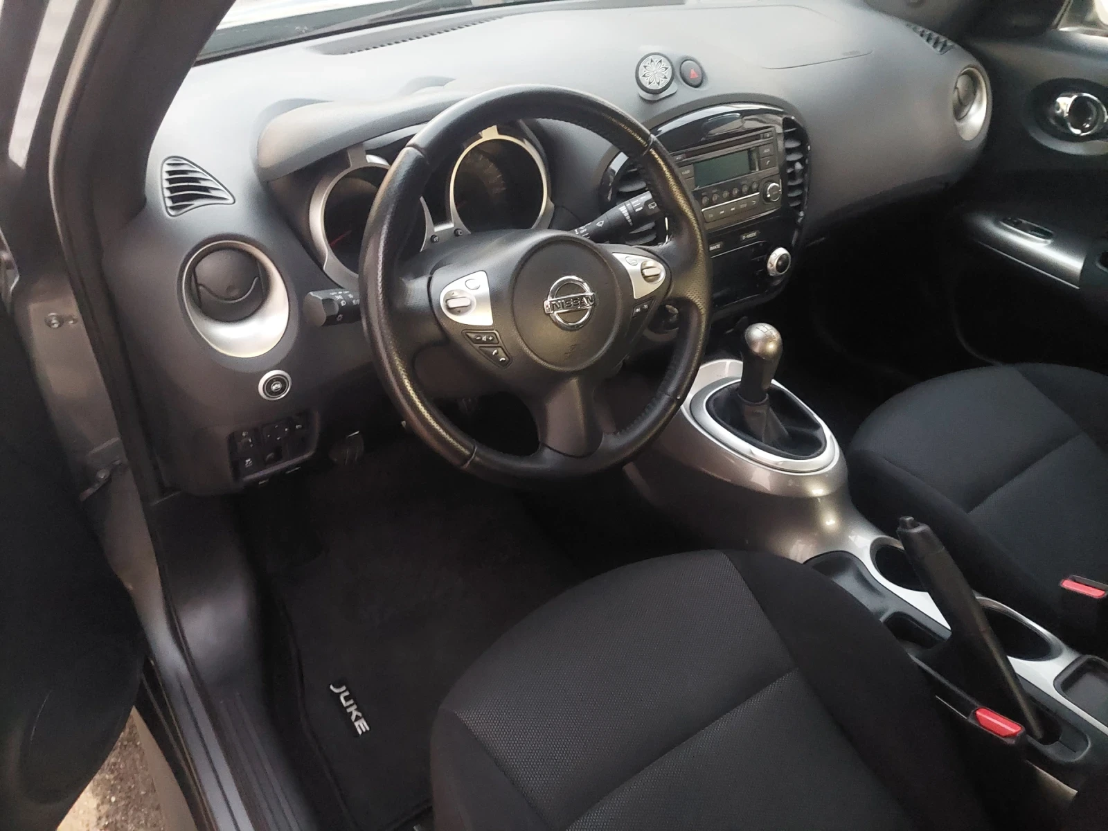 Nissan Juke 1.6 газ- бензин, снимка 7 - Автомобили и джипове - 54127765