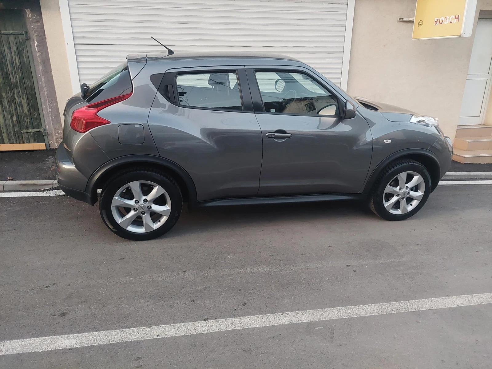Nissan Juke 1.6 газ- бензин, снимка 5 - Автомобили и джипове - 54127765