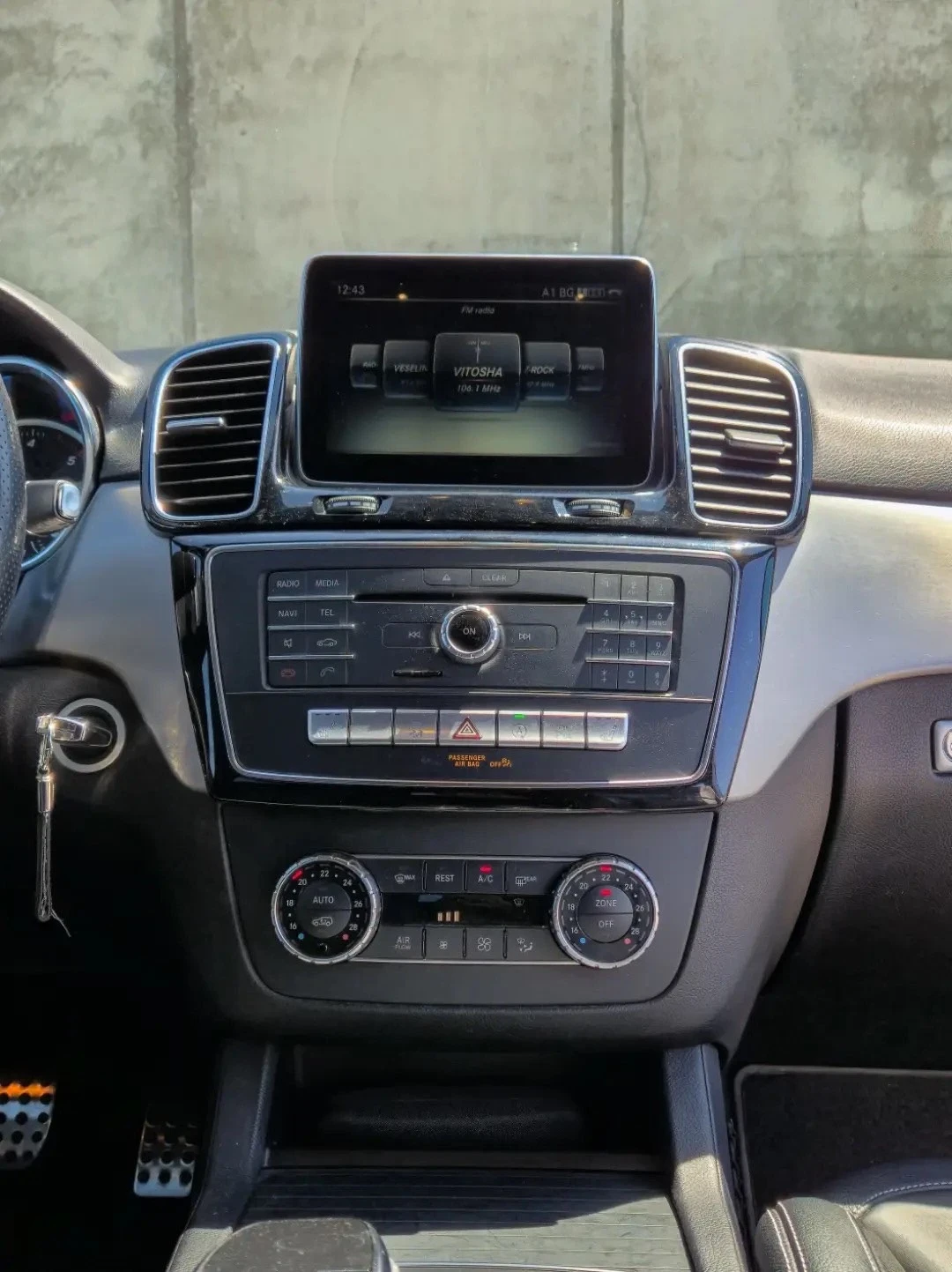 Mercedes-Benz GLE 350, снимка 13 - Автомобили и джипове - 54351549