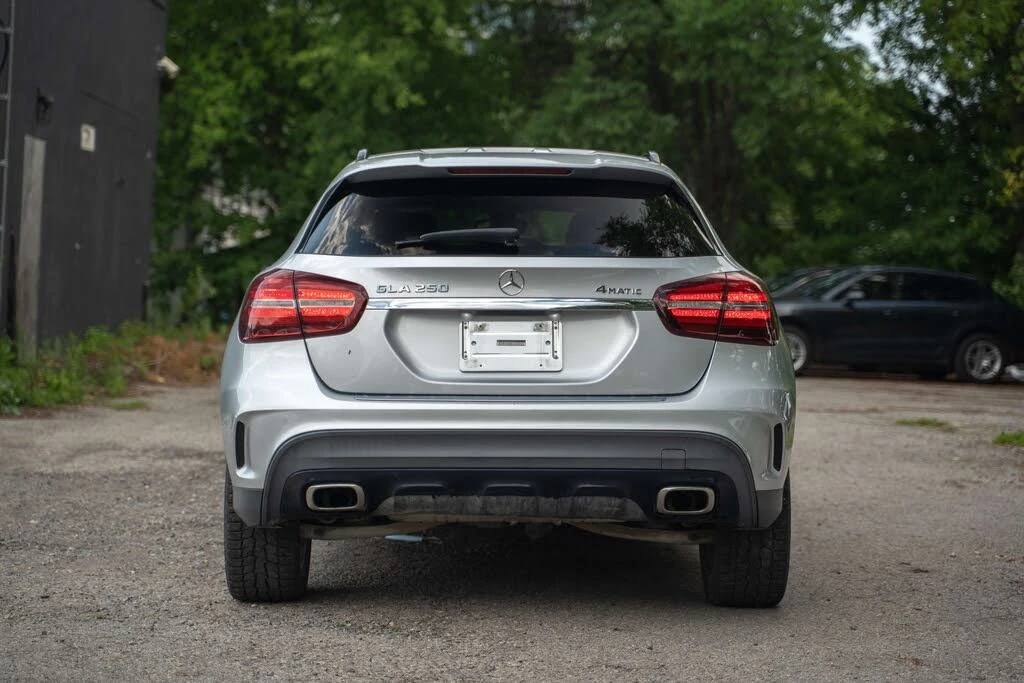 Mercedes-Benz GLA * ПАНО* KEYLESS* Camera* ПОДГРЕВ* , снимка 5 - Автомобили и джипове - 55586192