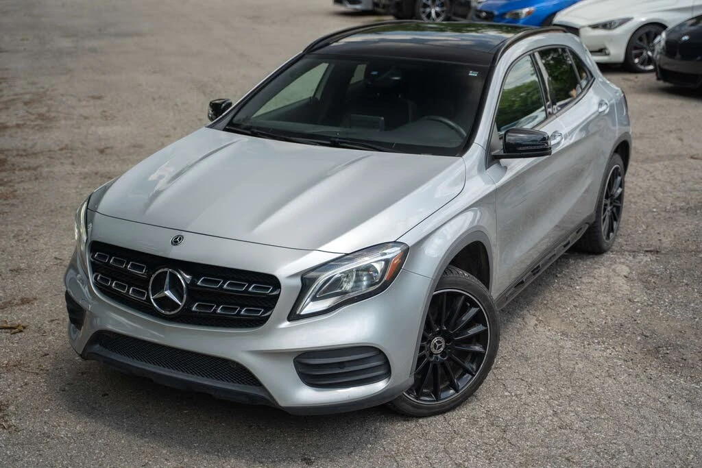 Mercedes-Benz GLA * ПАНО* KEYLESS* Camera* ПОДГРЕВ* , снимка 2 - Автомобили и джипове - 55586192