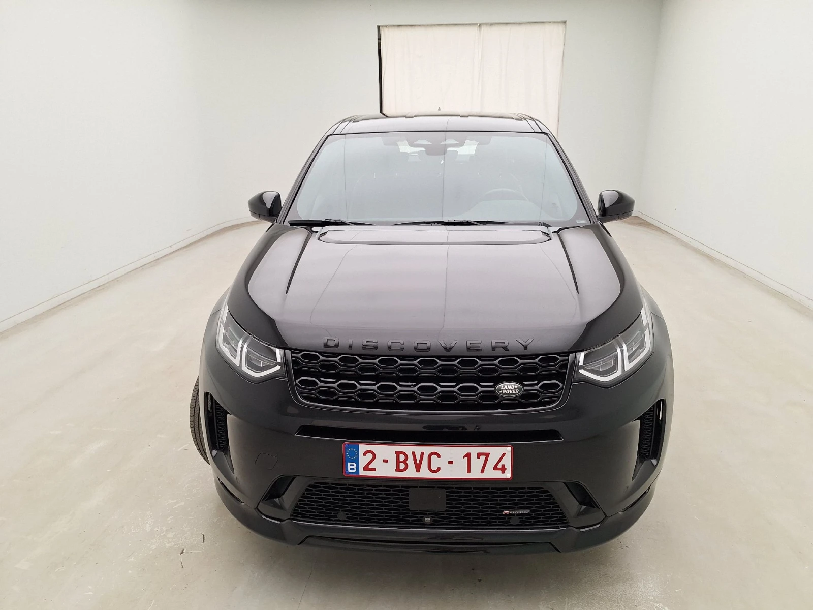 Land Rover Discovery Sport P300e PHEV AWD Auto Leather Navi, снимка 2 - Автомобили и джипове - 56207464