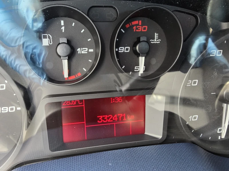 Iveco Daily, снимка 11 - Бусове и автобуси - 52417321