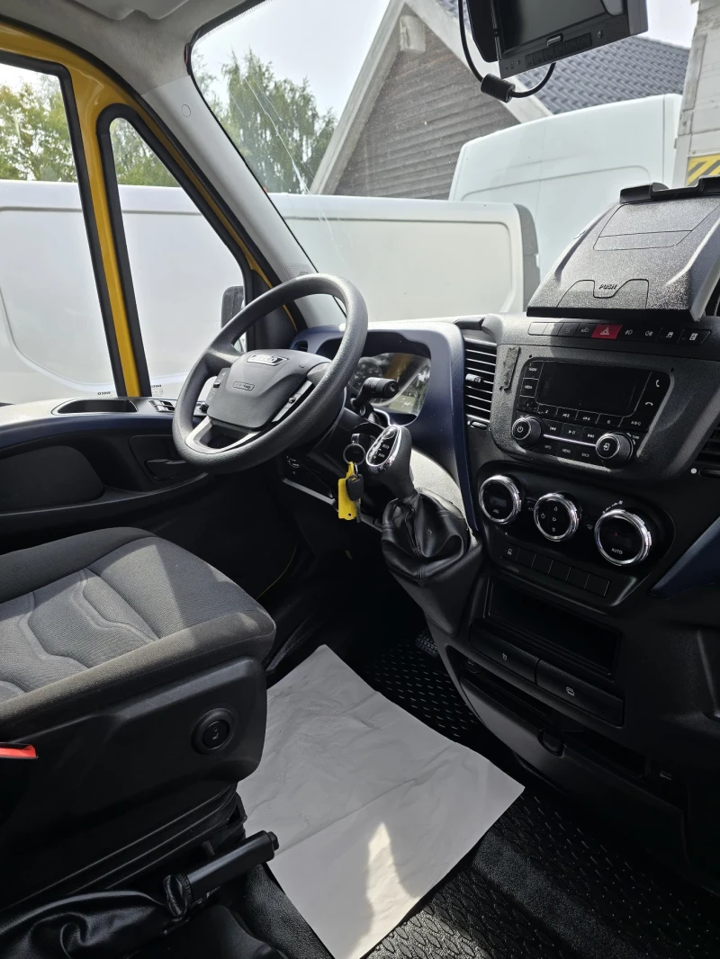 Iveco Daily, снимка 7 - Бусове и автобуси - 52417321
