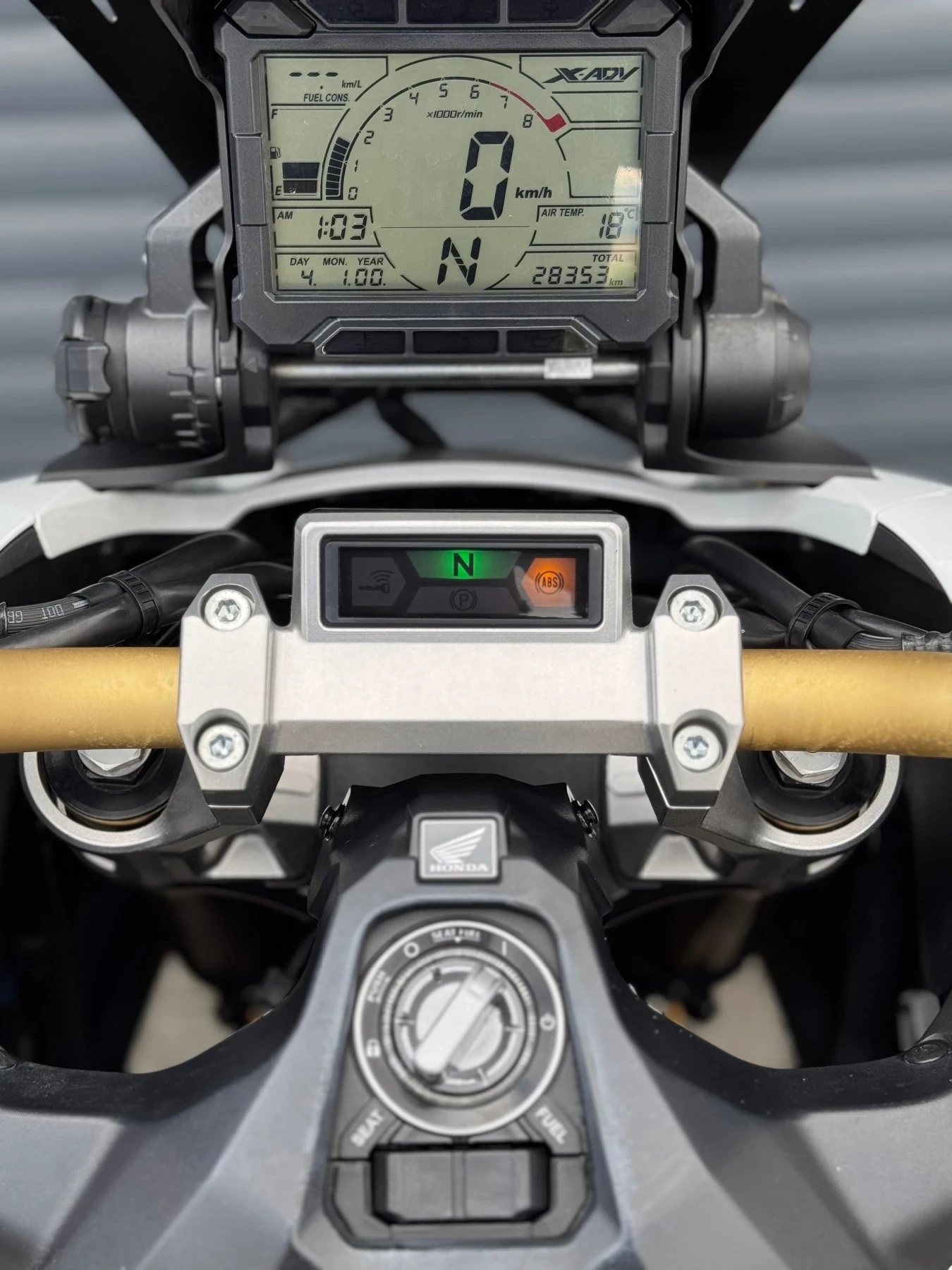 Honda X-ADV 750i HRC - изображение 10