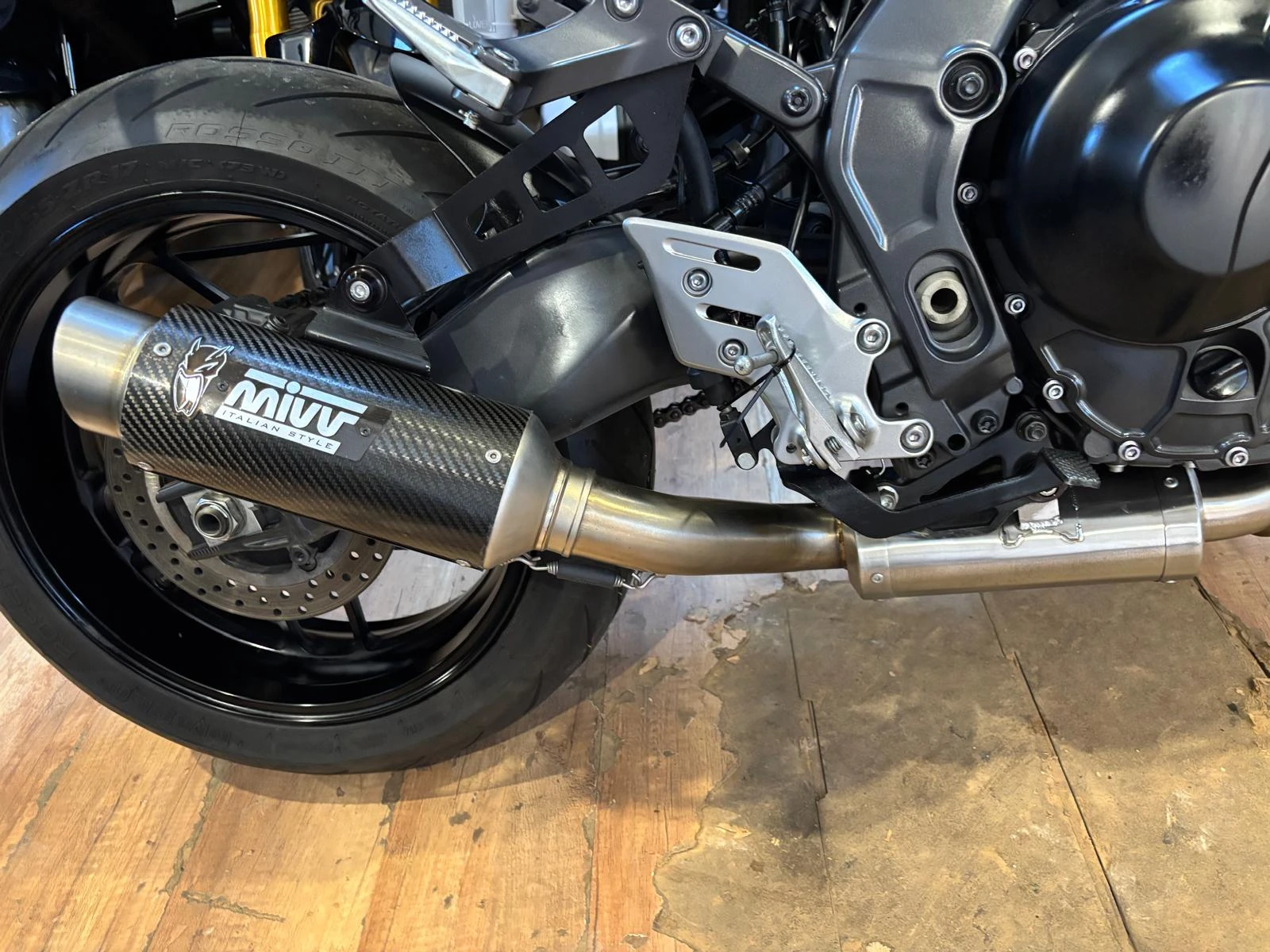 Yamaha Mt-09 ABS TRC, снимка 11 - Мотоциклети и мототехника - 56443961