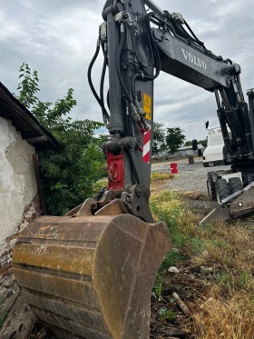 Багер Volvo EW 210 D, снимка 3