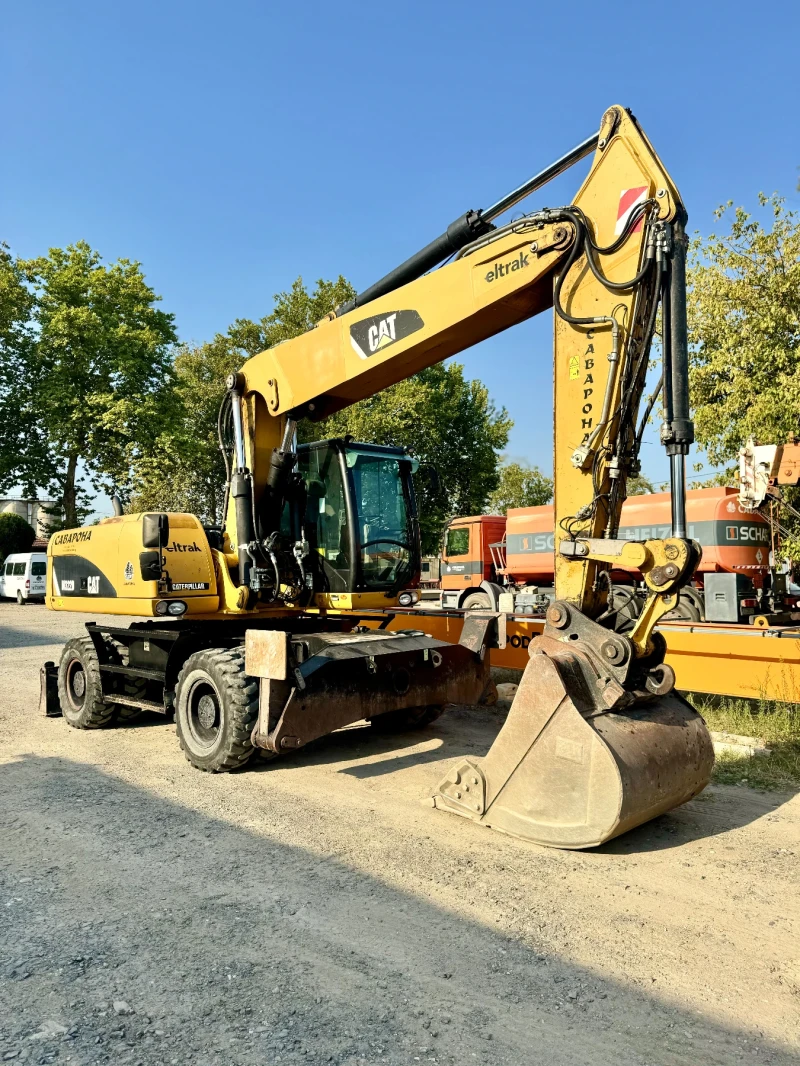 Багер Caterpillar M322D, снимка 2 - Индустриална техника - 47137317