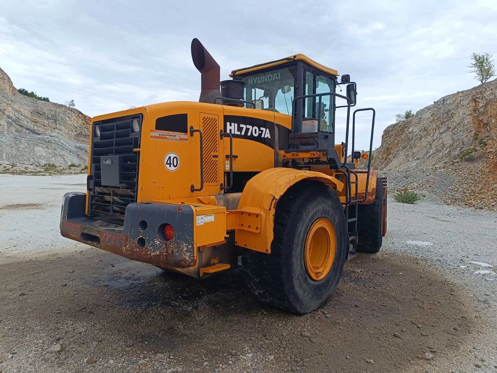 Челен товарач Hyundai 770-7A, снимка 2 - Индустриална техника - 54828733
