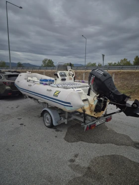 Надуваема лодка Zodiac Medlane, снимка 2 - Воден транспорт - 53191564