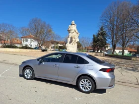 Toyota Corolla Executive + Navi Гаранционна, снимка 11