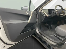 BMW iX 40 xDrive M Sport  Laser H/K HUD 360 Keyless W/P, снимка 10