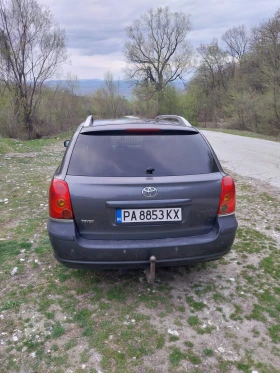 Toyota Avensis 2.2 177коня, снимка 5