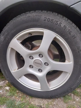 Toyota Avensis 2.2 177коня, снимка 6