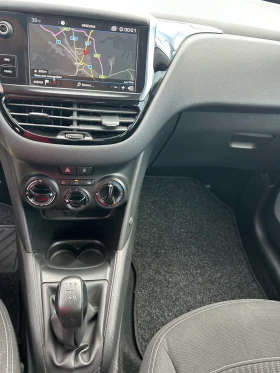 Peugeot 208, снимка 11