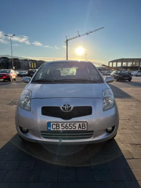 Toyota Yaris  - изображение 1