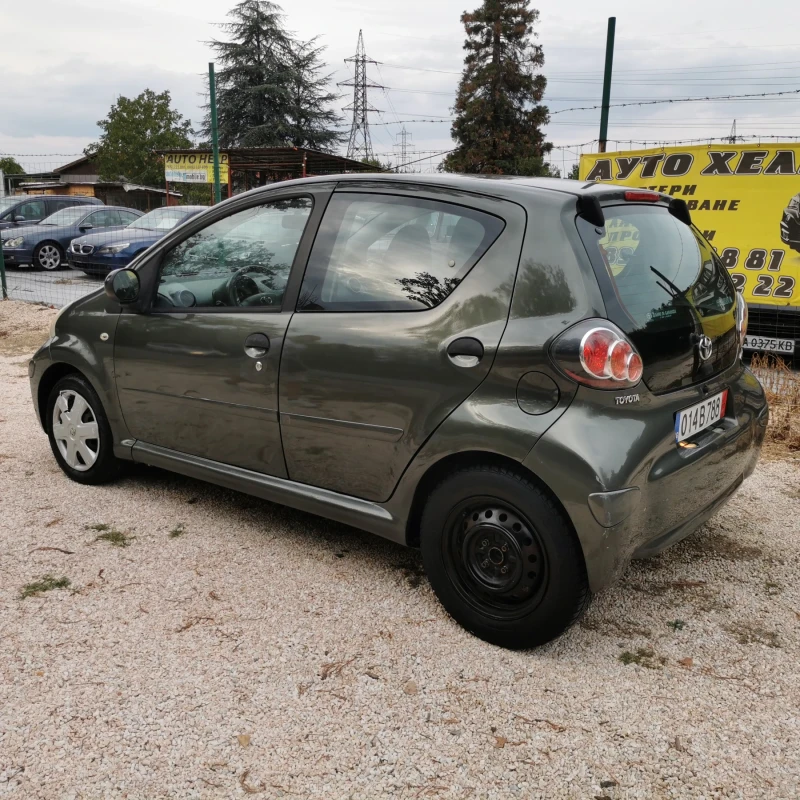 Toyota Aygo 1.0. 68к.с.Климатик, снимка 3 - Автомобили и джипове - 47296183