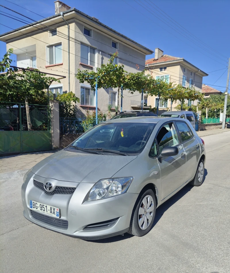 Toyota Auris 1.4 D4D, снимка 2 - Автомобили и джипове - 47536494