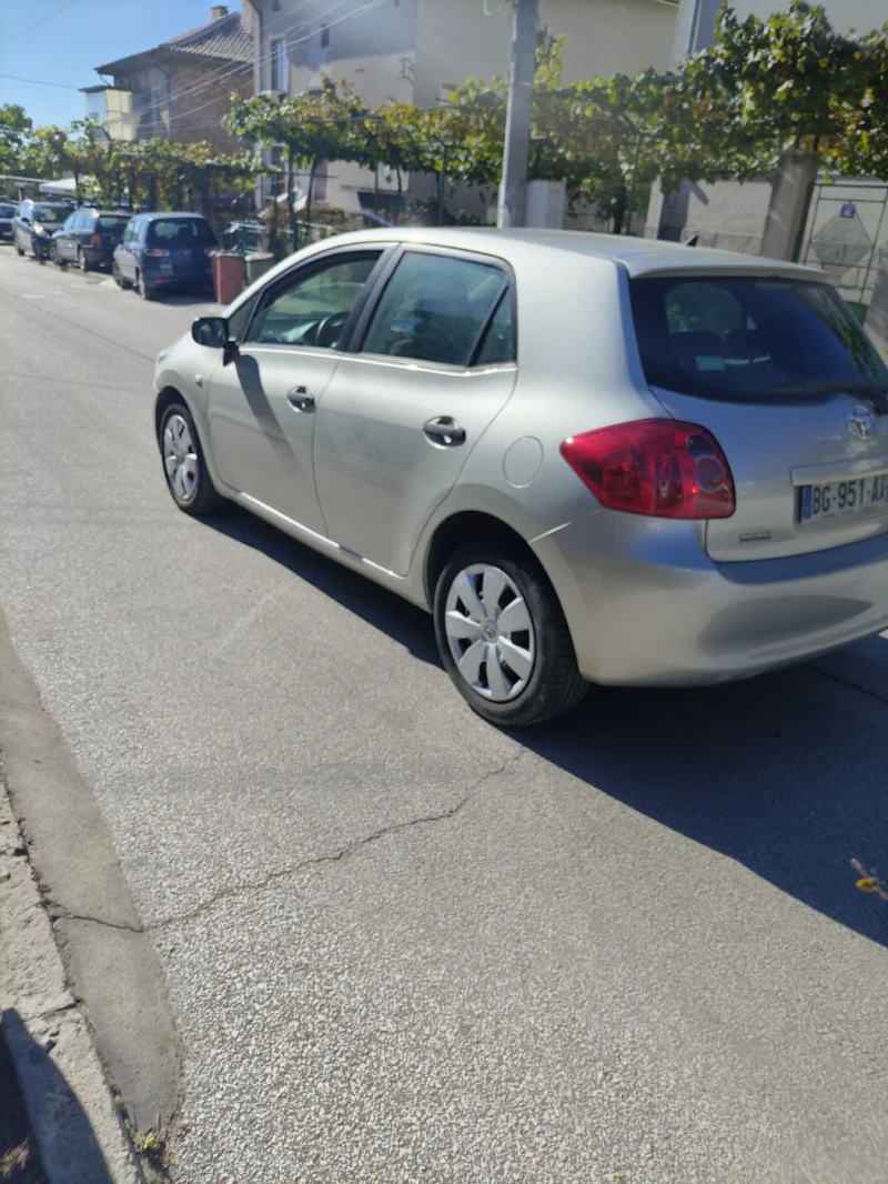 Toyota Auris 1.4 D4D, снимка 8 - Автомобили и джипове - 47536494