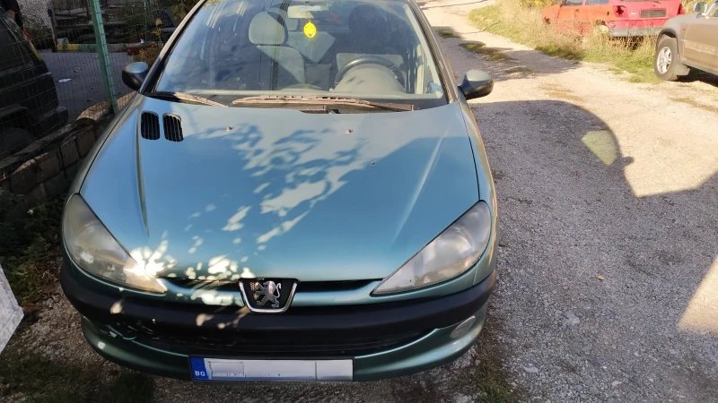 Peugeot 206, снимка 1 - Автомобили и джипове - 47642474