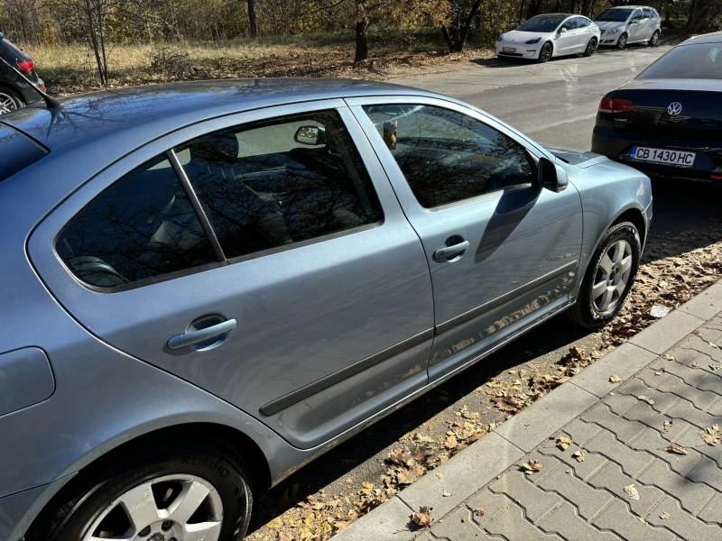 Skoda Octavia 1.6 MPI, снимка 6 - Автомобили и джипове - 47905788