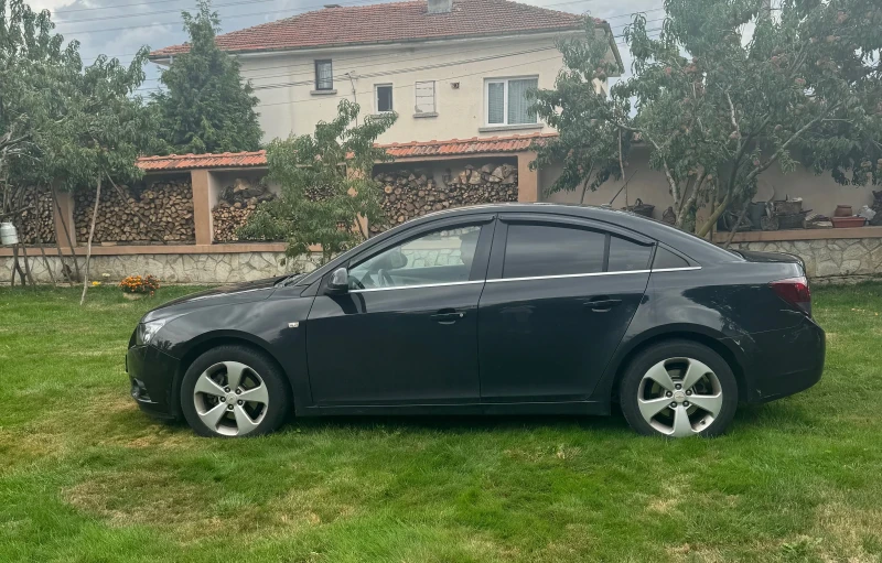 Chevrolet Cruze, снимка 4 - Автомобили и джипове - 49380443