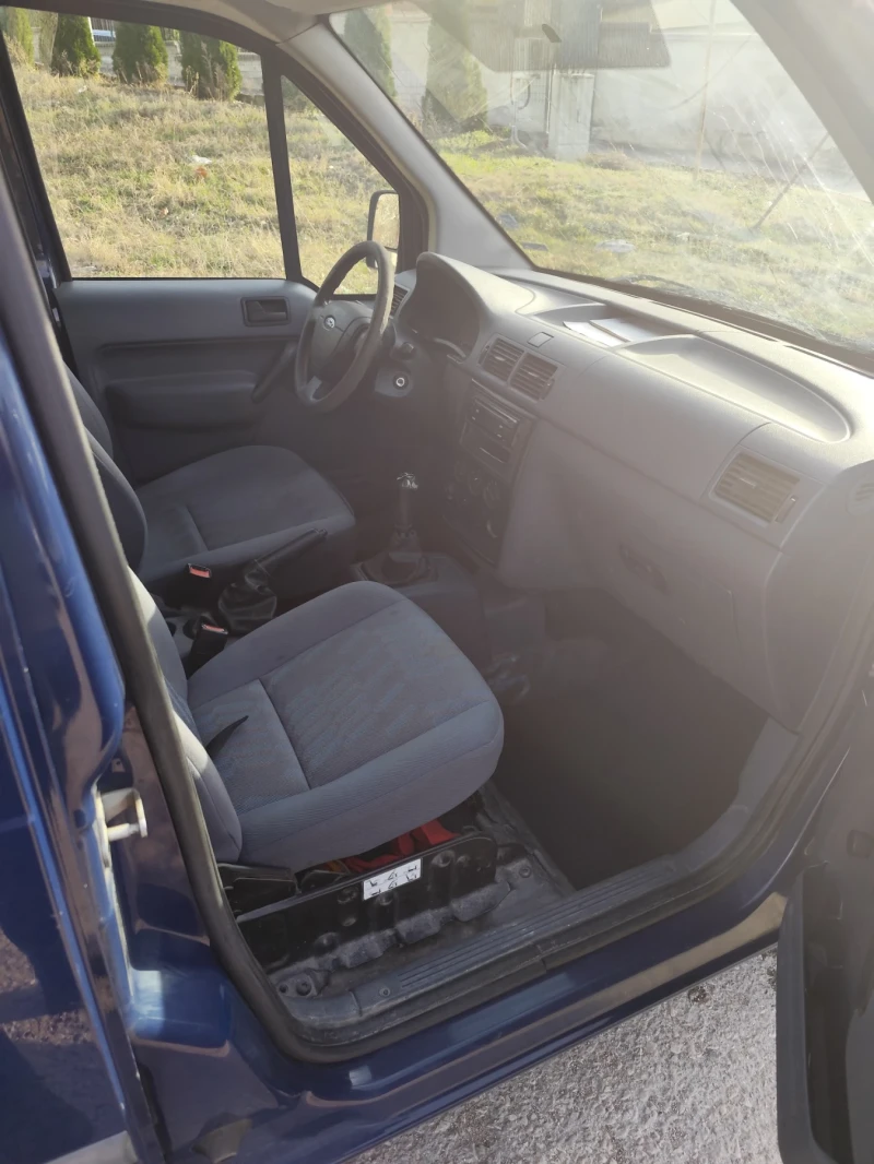 Ford Connect 1.8, снимка 3 - Автомобили и джипове - 49500161