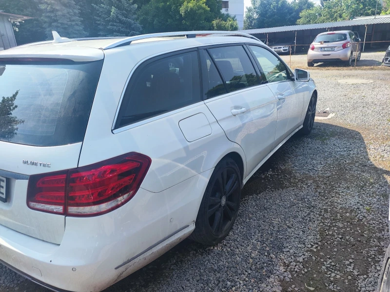 Mercedes-Benz E 350 E350 BlueTec 4MATIC, снимка 3 - Автомобили и джипове - 52801292