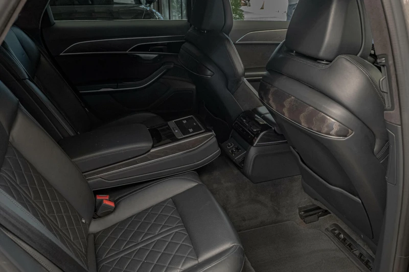 Audi A8 50TDI/Bang&Olufsen/Обдухване/Алкантар/Laser/Камера, снимка 10 - Автомобили и джипове - 51197855