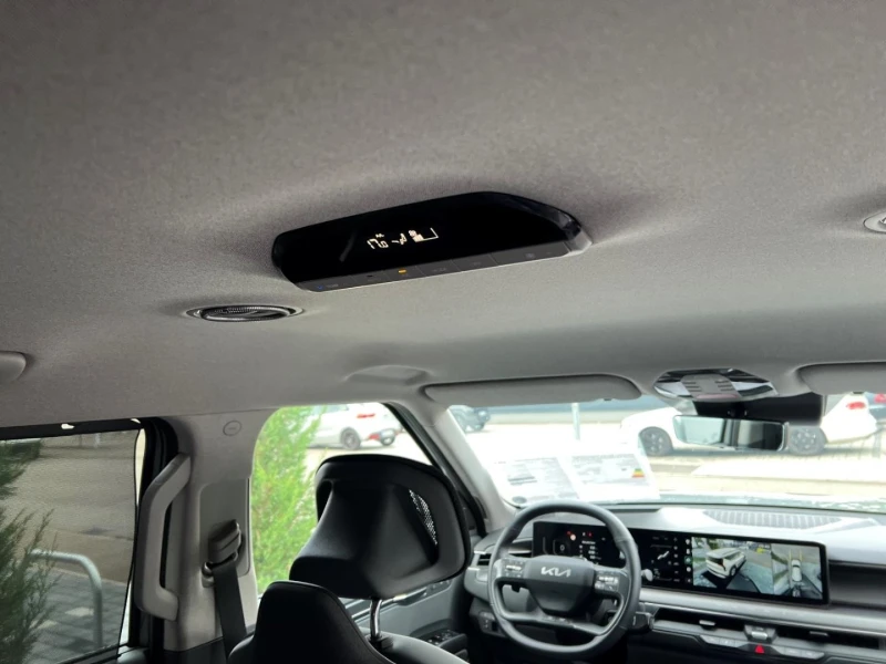 Kia EV9 99kWh AWD MERIDIAN 360 MATRIX 7-МЕСТА, снимка 10 - Автомобили и джипове - 51508939