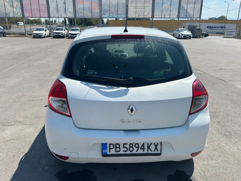 Renault Clio, снимка 5 - Автомобили и джипове - 52240709