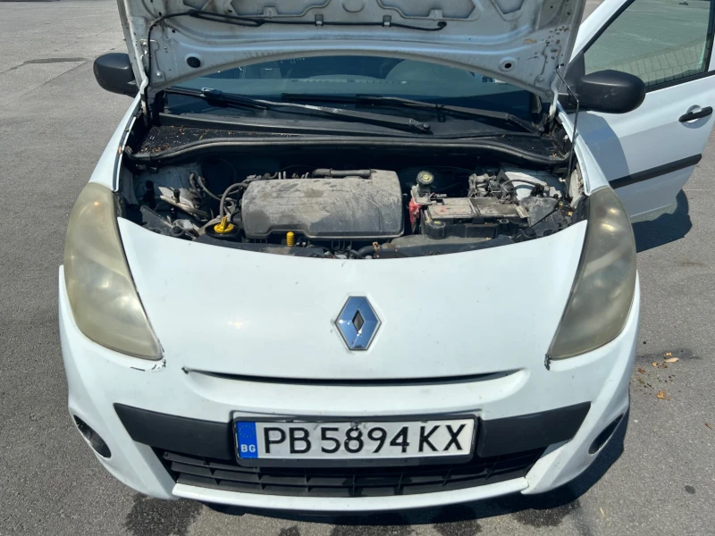Renault Clio, снимка 12 - Автомобили и джипове - 52240709