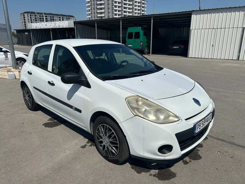 Renault Clio, снимка 8 - Автомобили и джипове - 52240709